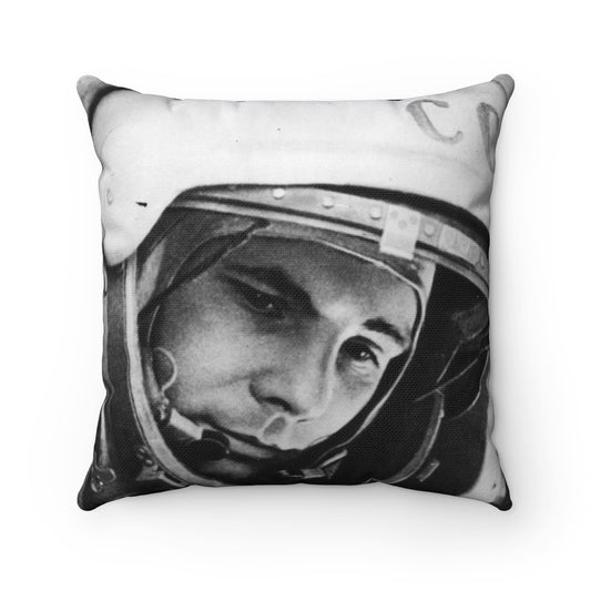 YURI&VALENTINA Pillow 18 x 18
